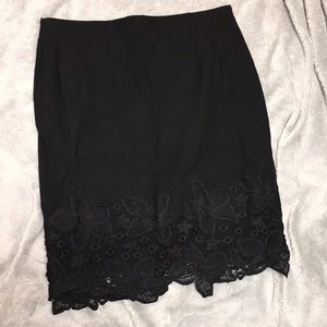Black skirt with lace